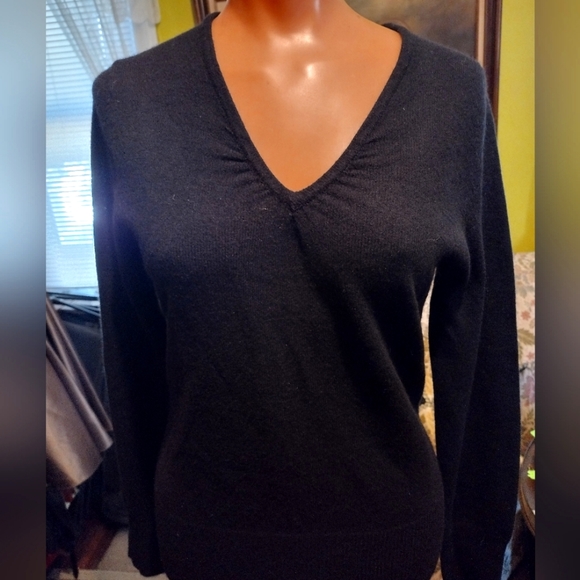 LUSSO CASHMERE BLACK LONG SLEEVE   SWEATER PETITE LARGE - Picture 1 of 3